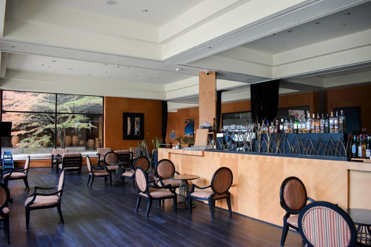 Sheraton Pilar Hotel & Convention Center Exterior foto